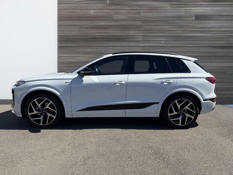 Audi Q6 E-Tron 100Kwh Performance Edition 1 Suv KM25HNL White #5