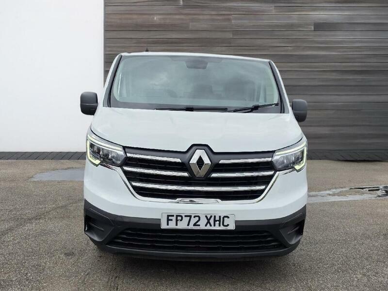 Renault Trafic 2.0 Dci Blue Sl28 Business Panel Van M FP72XHC White #2