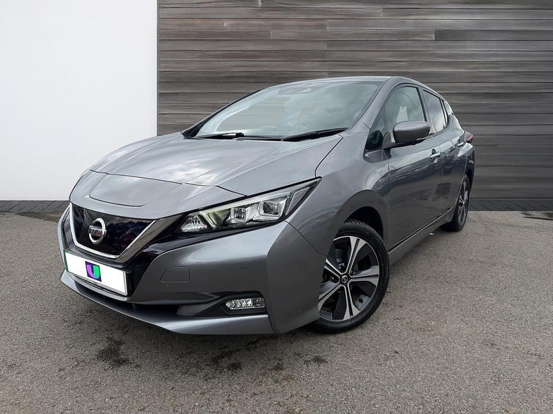 Nissan Leaf 40Kwh Tekna Hatchback 150 Ps H YT71KWG Grey #3