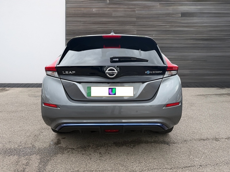 Nissan Leaf 40Kwh Tekna Hatchback 150 Ps H YT71KWG Grey #6