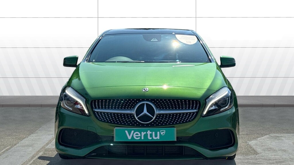 Mercedes-Benz A Class Amg Line KY67AFO Green #3