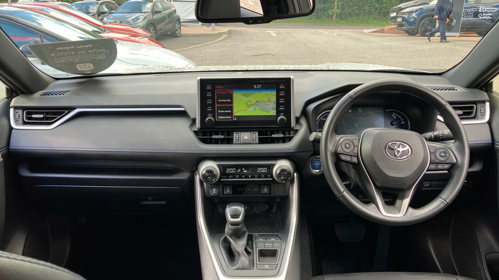 Toyota Rav 4 Dynamic White #4