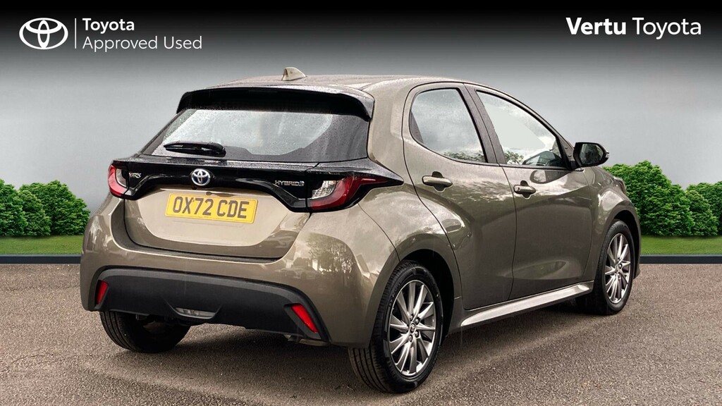 Toyota Yaris Icon Brown #2