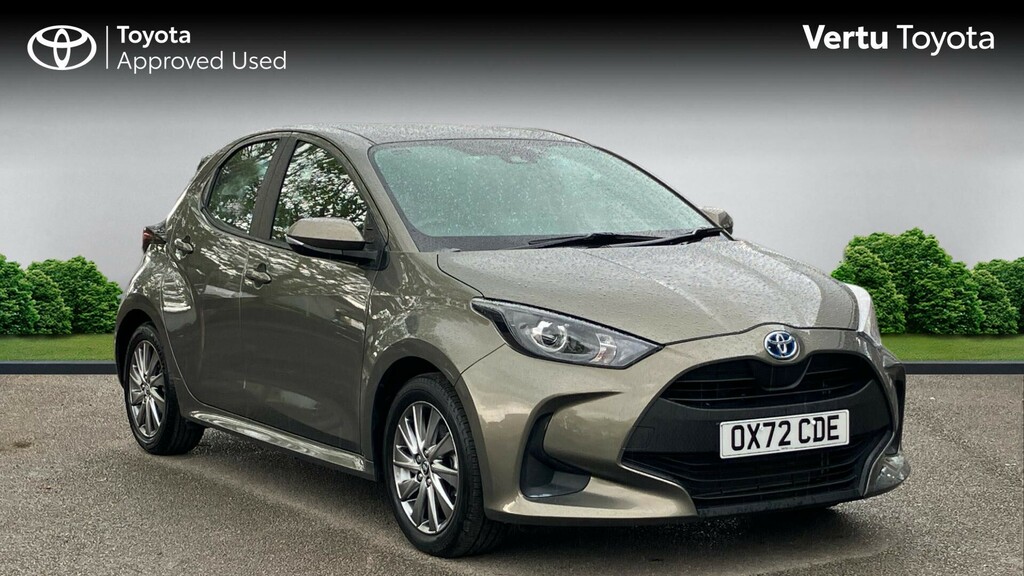 Toyota Yaris Icon Brown
