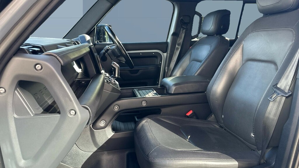 Land Rover Defender 110 X-dynamic Hse WJ22EEZ Silver #3