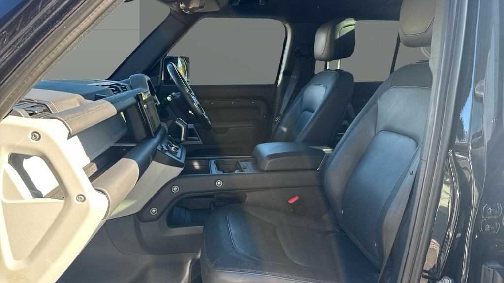 Land Rover Defender 110 X-dynamic Hse PO23ZDM Black #3