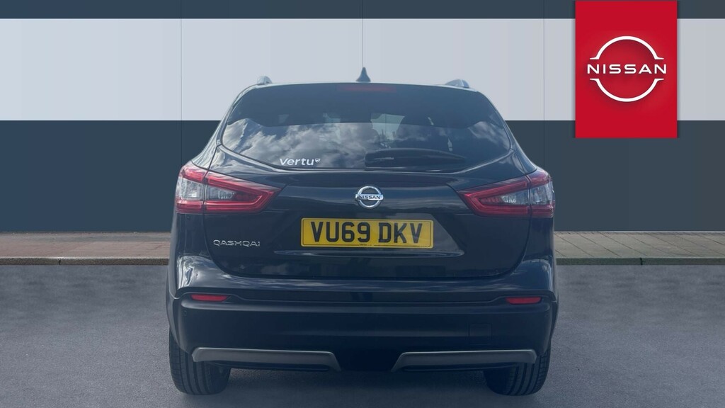 Nissan Qashqai Tekna VU69DKV Black #6