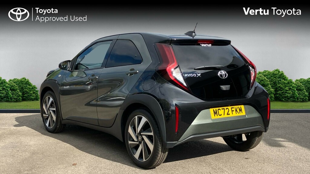 Toyota Aygo X Edge Green #4