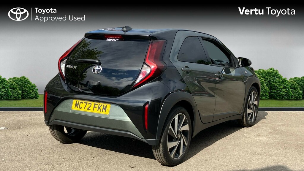 Toyota Aygo X Edge Green #2