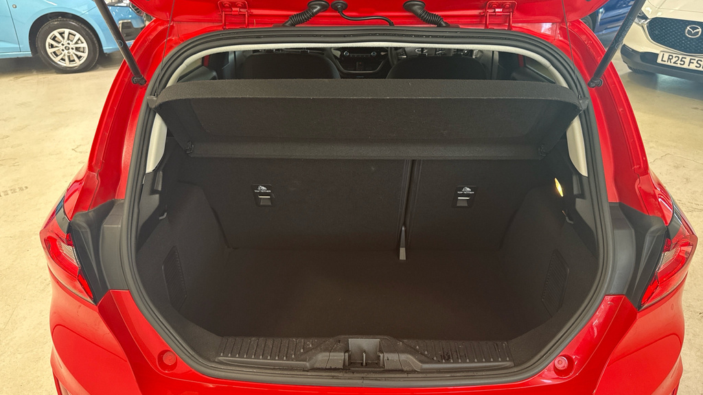 Ford Fiesta Trend Red #4