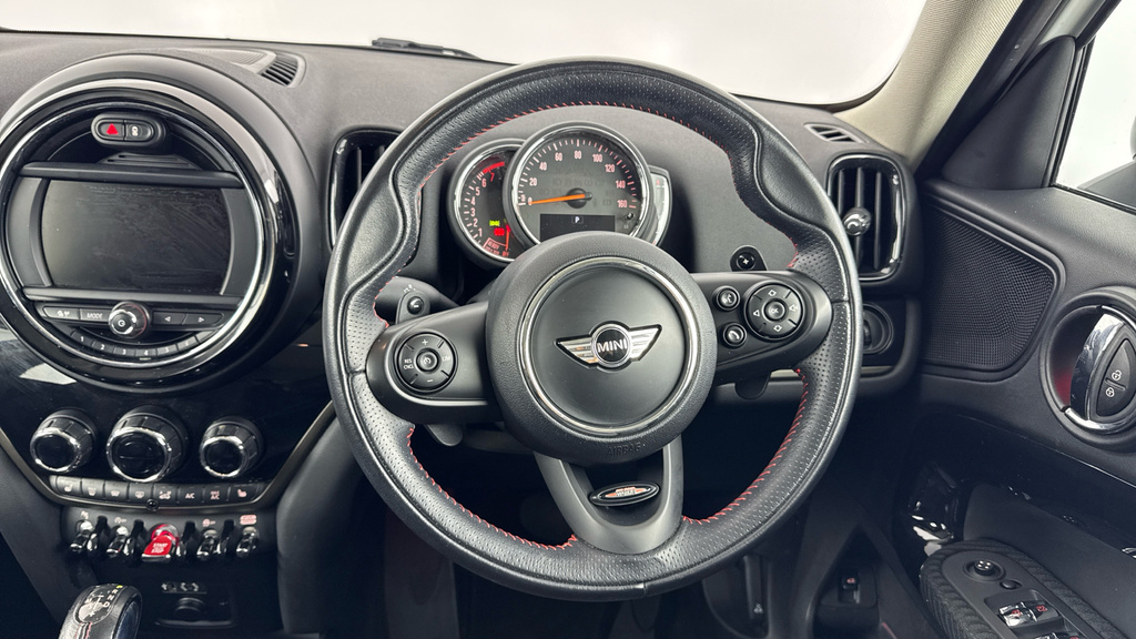 Mini Countryman Cooper S YC67JRZ White #5