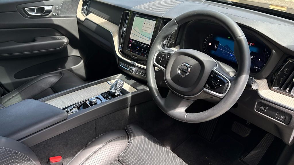 Volvo XC60 Inscription Grey #4
