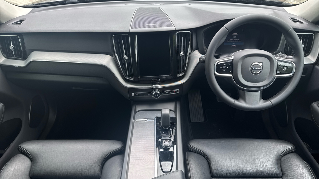 Volvo XC60 Plus Black #5