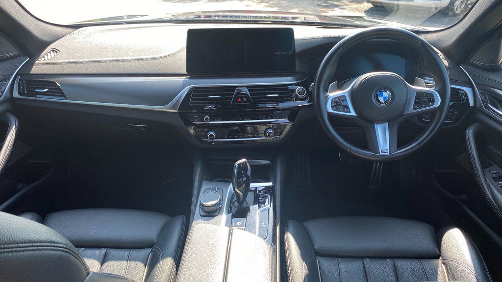 BMW 5 Series M Sport BT72EKX Black #4