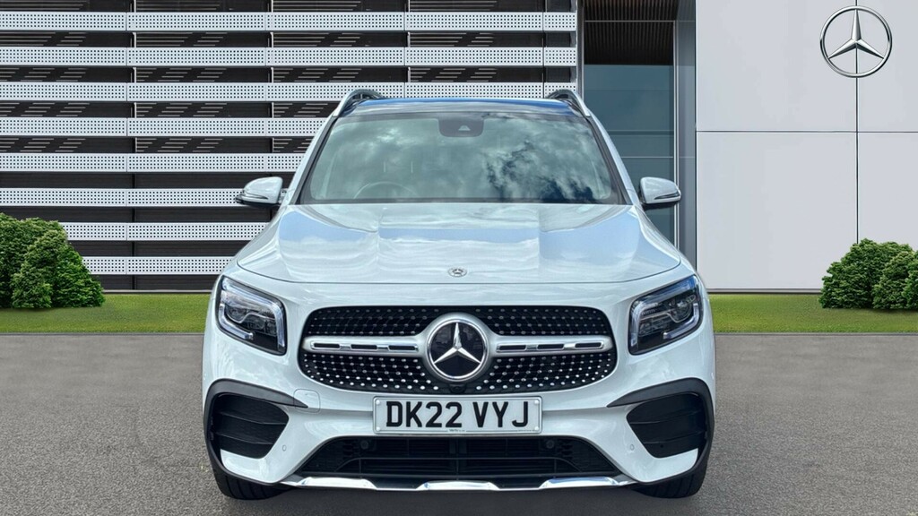 Mercedes-Benz GLB Class Amg Line DK22VYJ White #3
