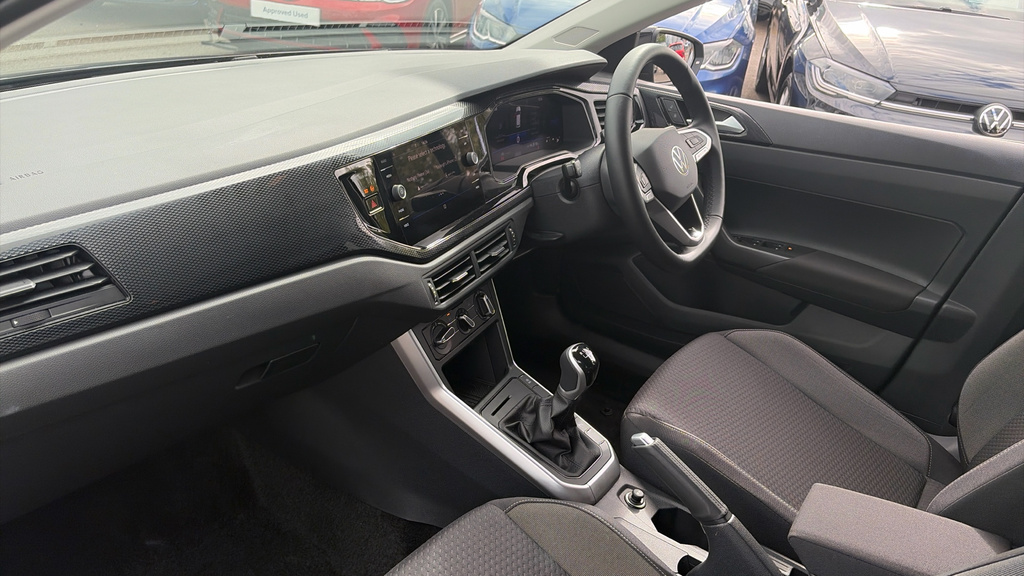 Volkswagen Polo Match Black #2