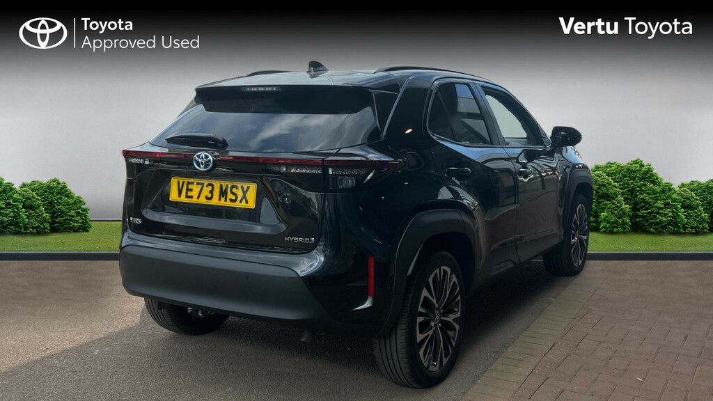Toyota Yaris Cross Excel Black #2