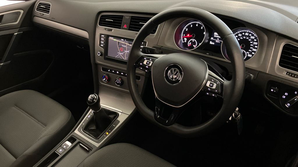 Volkswagen Golf Match Edition PK16WLC Red #6