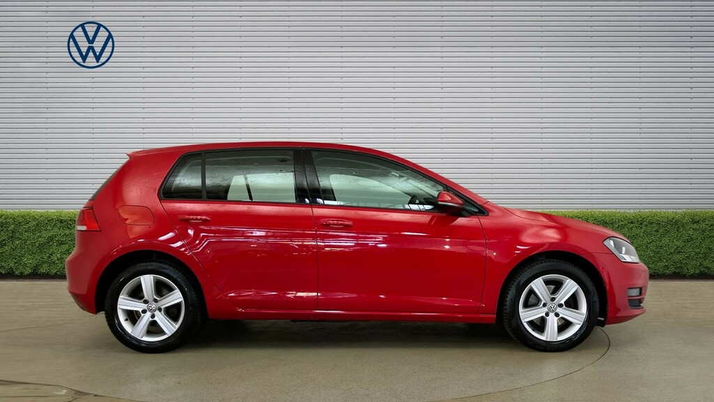 Volkswagen Golf Match Edition PK16WLC Red #4