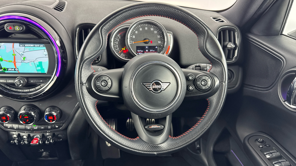 Mini Countryman Cooper Sport YJ19ZGB White #5