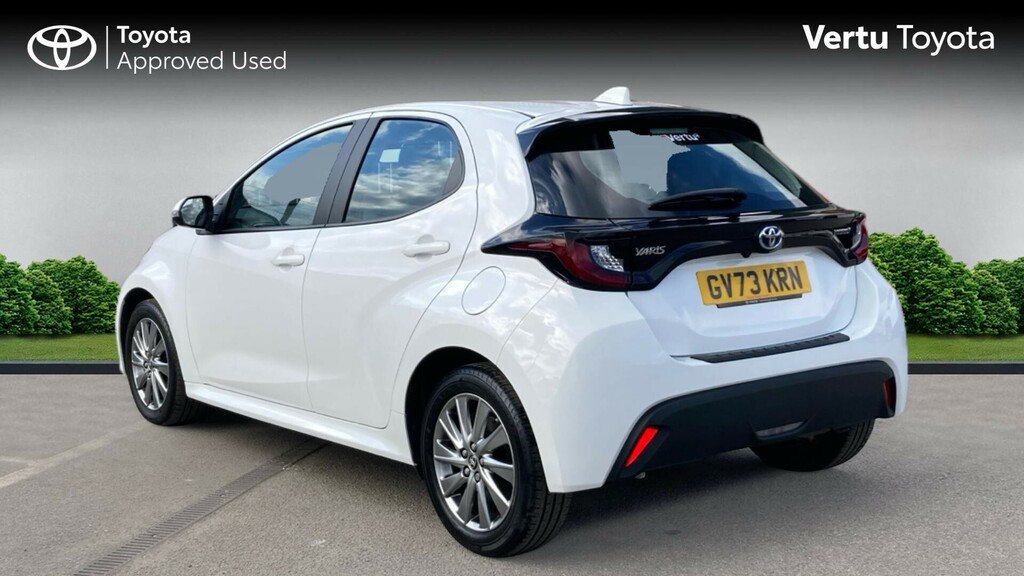 Toyota Yaris Icon GV73KRN White #4