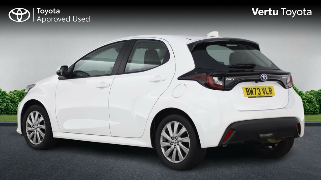 Toyota Yaris Icon BW73VLR White #4