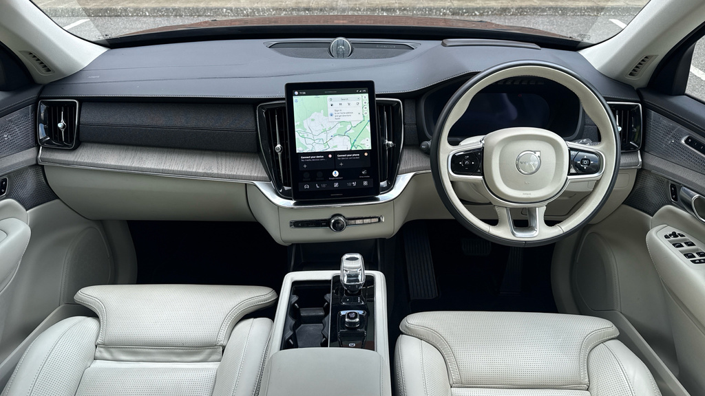 Volvo XC90 Ultra Black #5