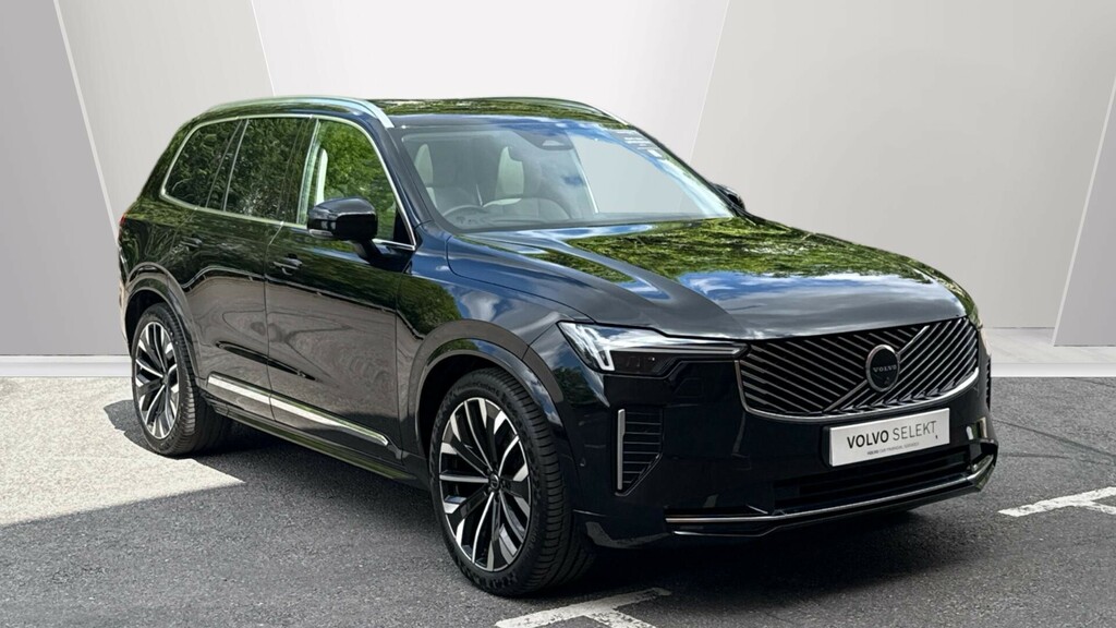 Volvo XC90 Ultra Black