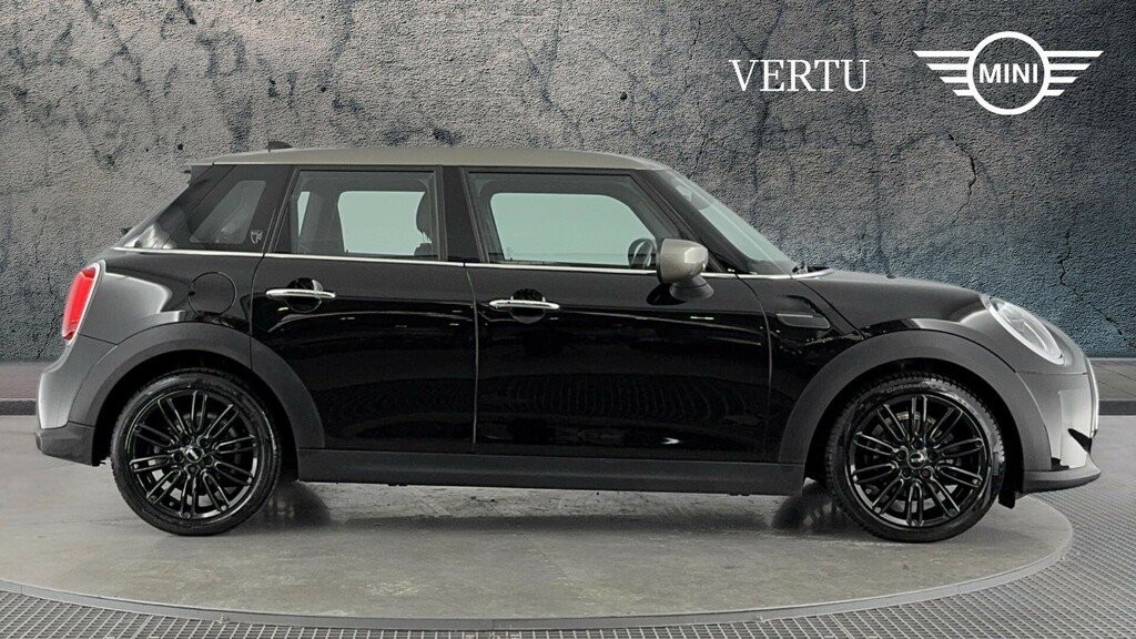 Mini Hatch Cooper Exclusive HJ71TZW Black #3