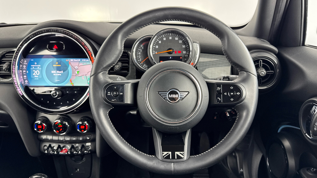 Mini Hatch Cooper Exclusive HJ71TZW Black #5