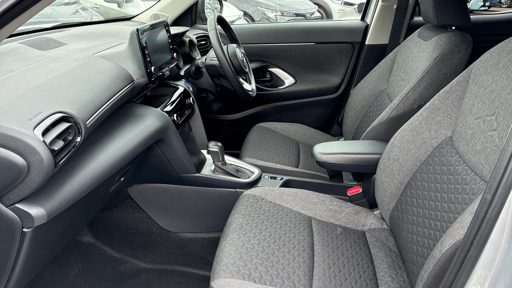 Toyota Yaris Cross Icon Silver #5