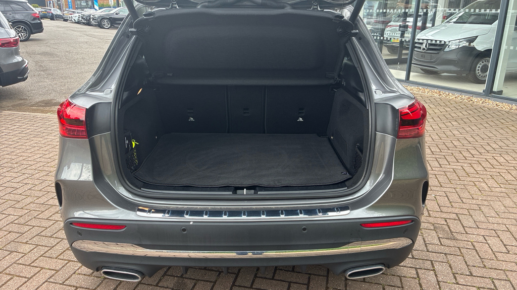 Mercedes-Benz GLA Class Amg Line KN25GUG Grey #4