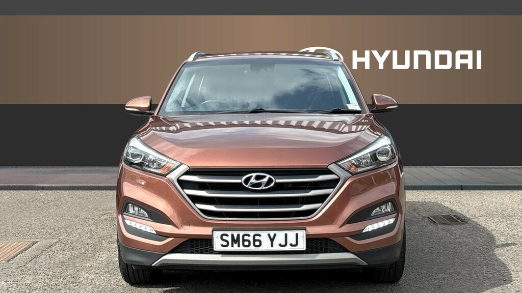 Hyundai Tucson Se Nav SM66YJJ Brown #3