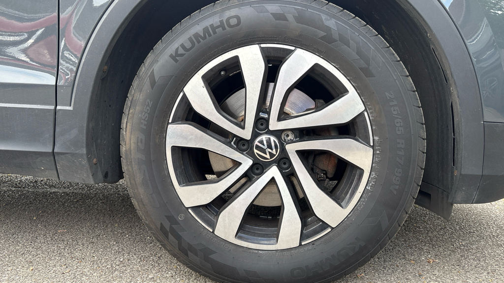 Volkswagen Tiguan Active VO22NFD Grey #5
