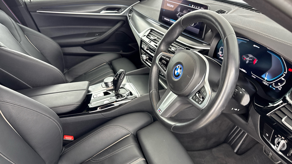 BMW 5 Series M Sport BG23AVP Blue #6