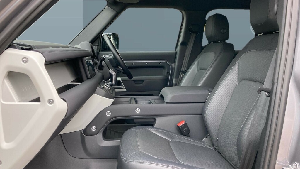 Land Rover Defender 110 X-dynamic Se KM72ORO Grey #3