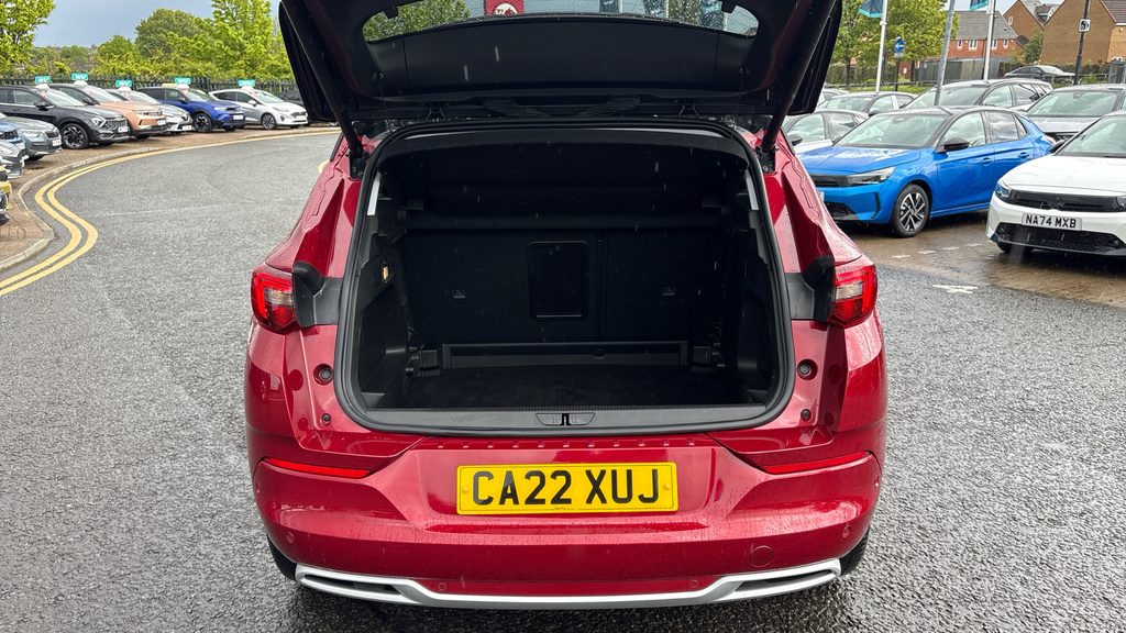 Vauxhall Grandland Elite Red #4