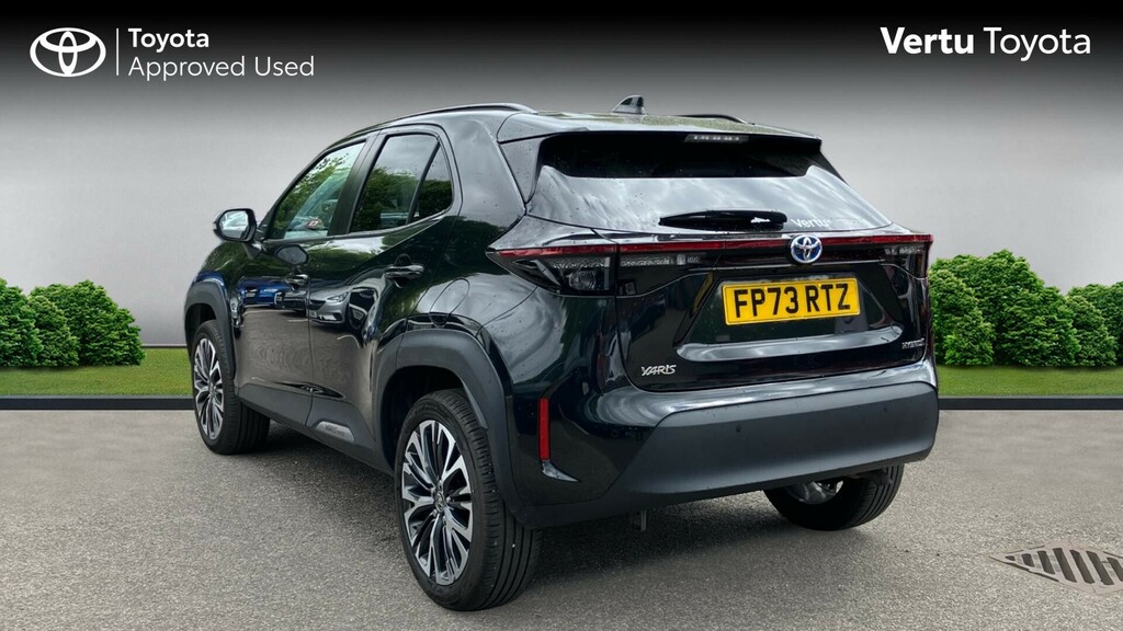 Toyota Yaris Cross Excel Black #4
