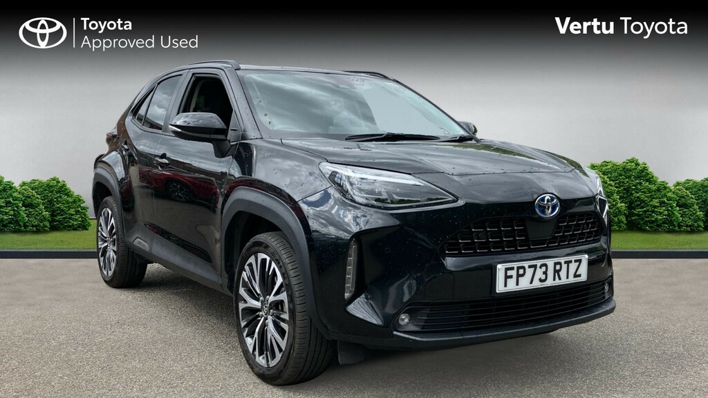 Toyota Yaris Cross Excel Black
