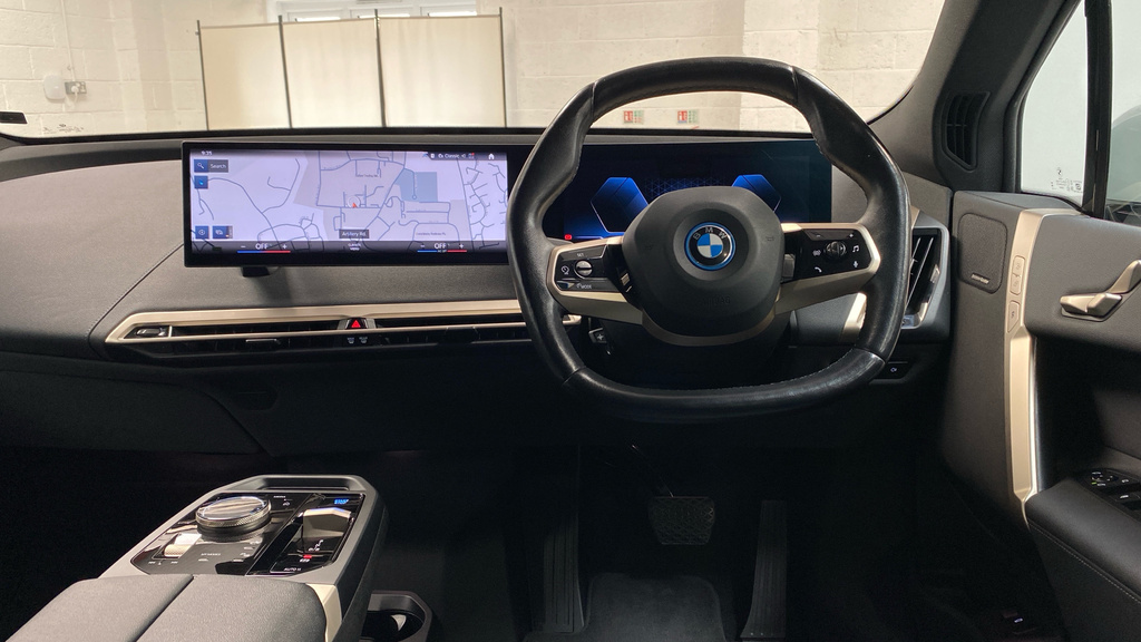 BMW iX M Sport Edition ND72VRG White #5