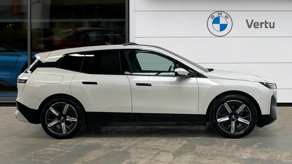 BMW iX M Sport Edition ND72VRG White #3