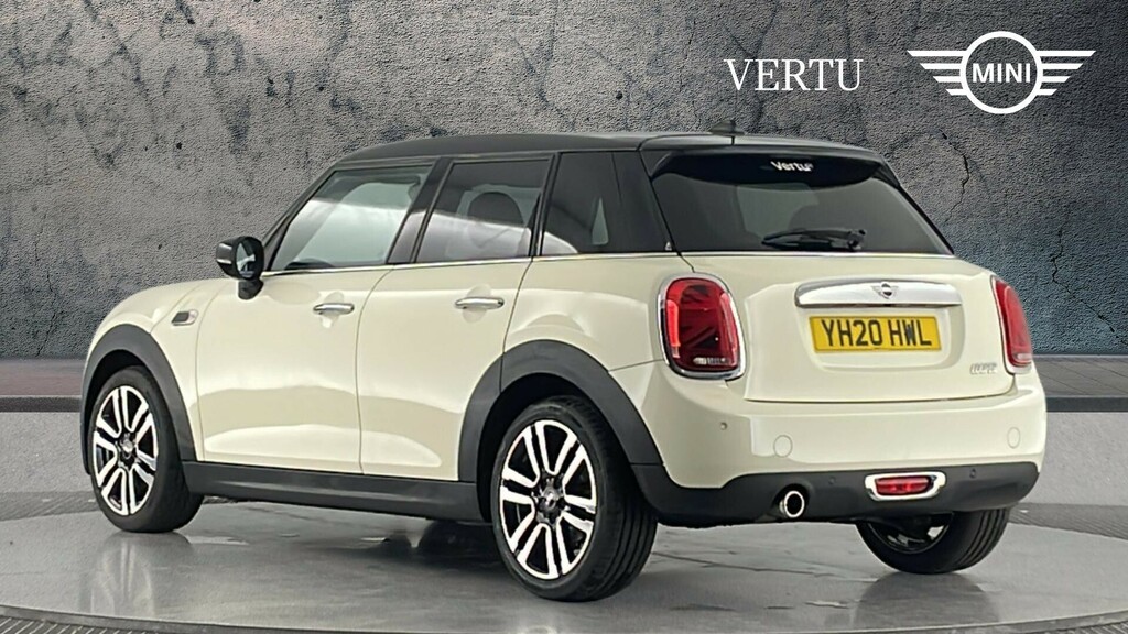 Mini Hatch Cooper Exclusive YH20HWL White #2