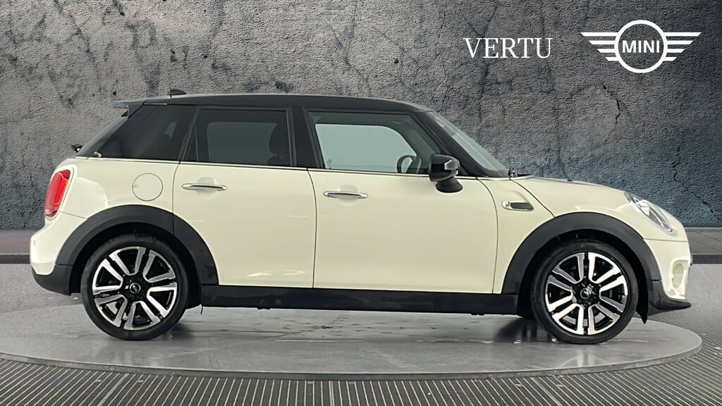 Mini Hatch Cooper Exclusive YH20HWL White #3