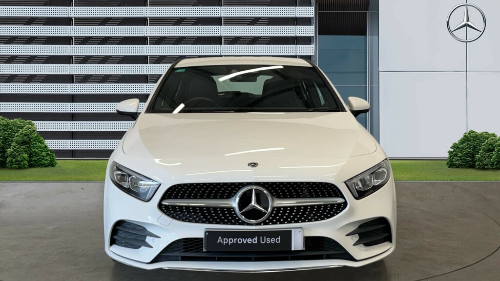 Mercedes-Benz A Class Amg Line DU68JLX White #3