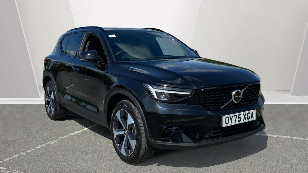 Volvo XC40 Plus Black