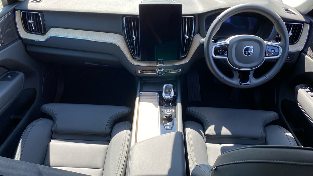 Volvo XC60 Plus Grey #5