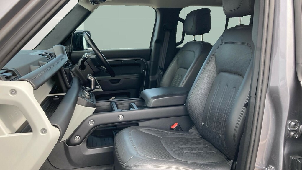Land Rover Defender 110 Hse Grey #3