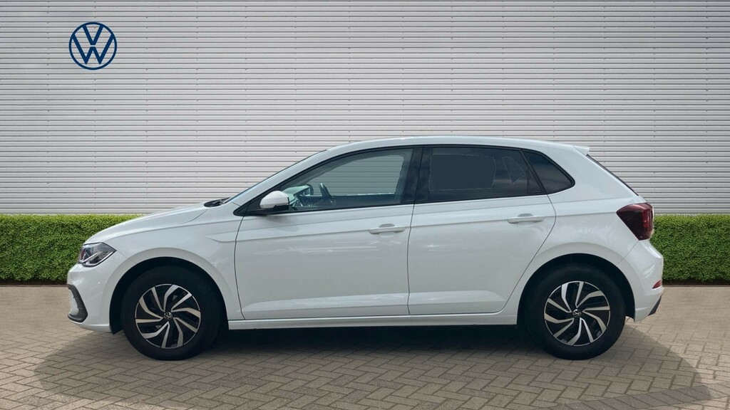 Volkswagen Polo Life FD23JDF White #4