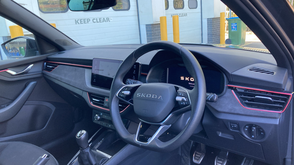 Skoda Kamiq Design Edition YB25HLO Grey #6