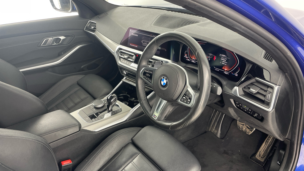 BMW 3 Series M Sport YJ19JWH Blue #6